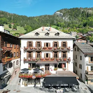 https://la-pointe-percee.hotels-rhonealpes.com